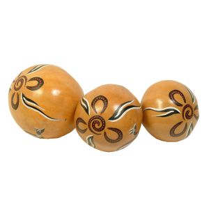 Große Kokos-Rassel mit Känguru, Spirale und roter Banderole kaufen München, Kokosrassel für schamanische Arbeit kaufen Bayern, Kalebasse-Shaker kaufen Erding, Maraca, Rumba-Rassel kaufen BRD, Rattle, große Kalebasse mit Känguru, Spirale und roter Banderol